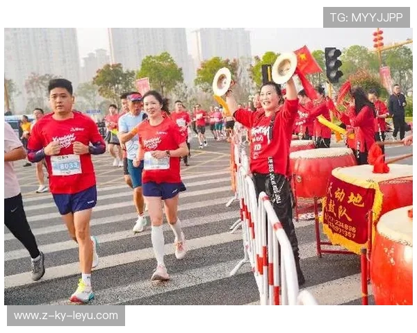 上万跑者竞速湖北孝感领略“孝爱之城”甜蜜引力